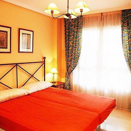 Apartamentos Torreon Del Mar Benalmadena Ruang foto