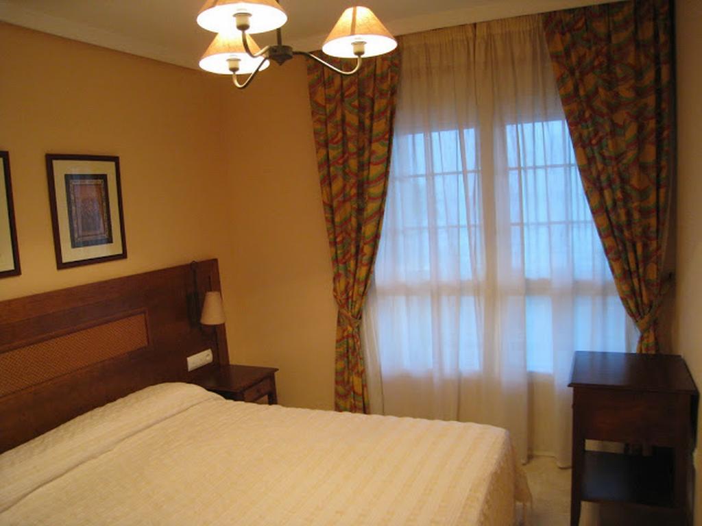 Apartamentos Torreon Del Mar Benalmadena Ruang foto