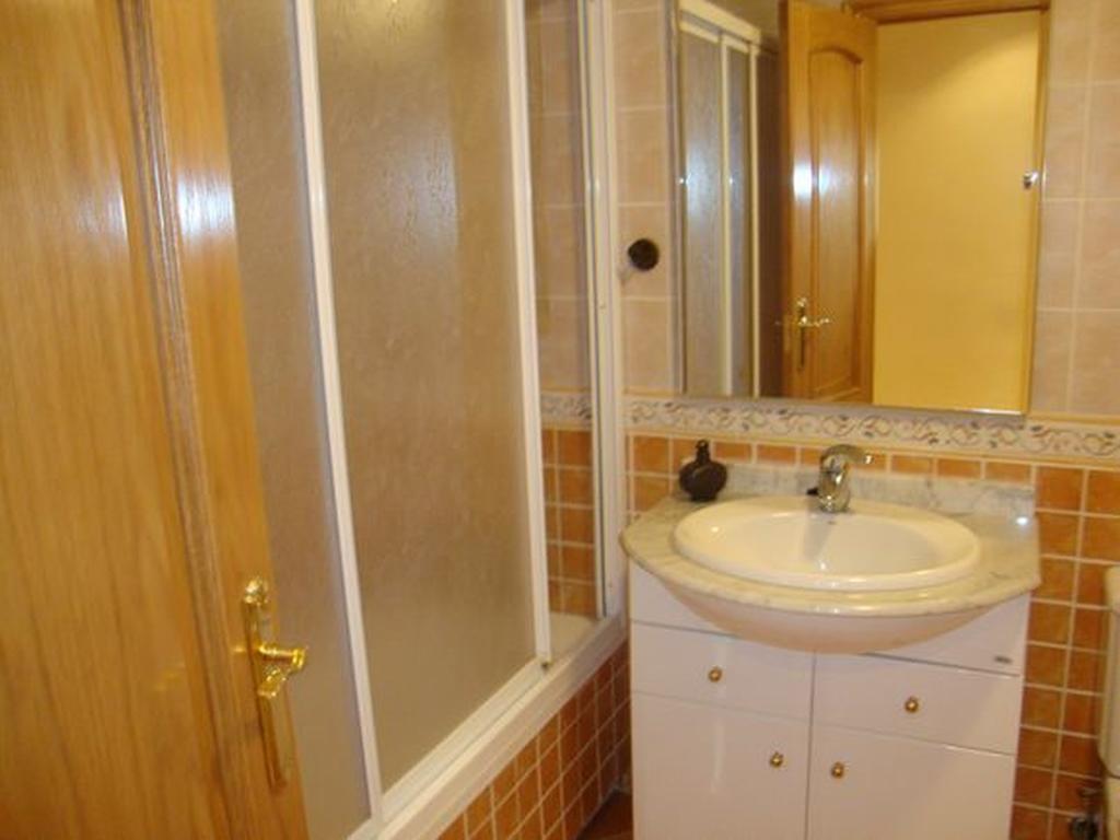 Apartamentos Torreon Del Mar Benalmadena Ruang foto